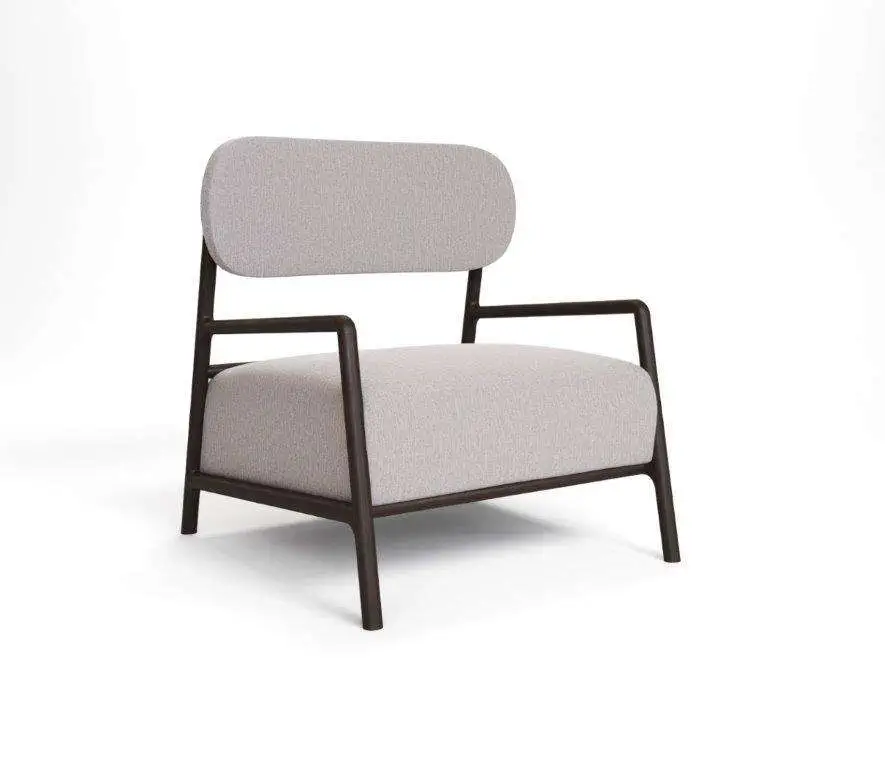 macphersons_office_furniture_bonnie single chair_hospitality_soft seating_1.jpg